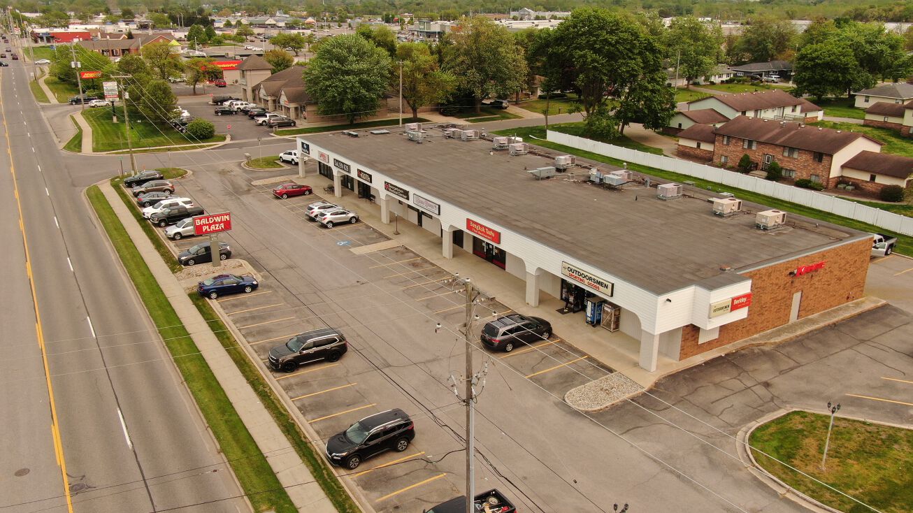 660 Baldwin St, Township, MI 49428