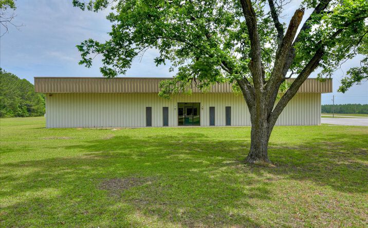 Pictures of Industrial property located at 1002 Commerce Dr, Lincolnton, GA 30817 for sales - image #1