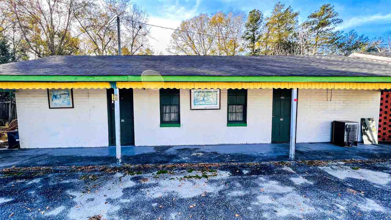 1330 Main St, Turbeville, SC 29162