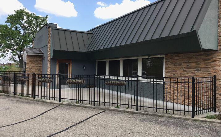 Pictures of Retail property located at 370 Glensprings Drive, Cincinnati, OH 45246 for comps - image #1