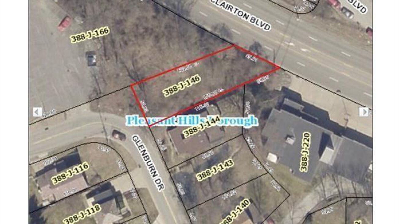 Glenburn Dr, Pleasant Hills, PA 15236