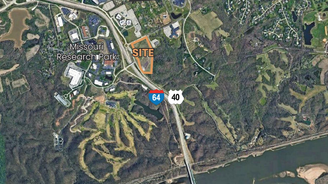 48 Wolfrum Rd, Weldon Spring, MO 63304