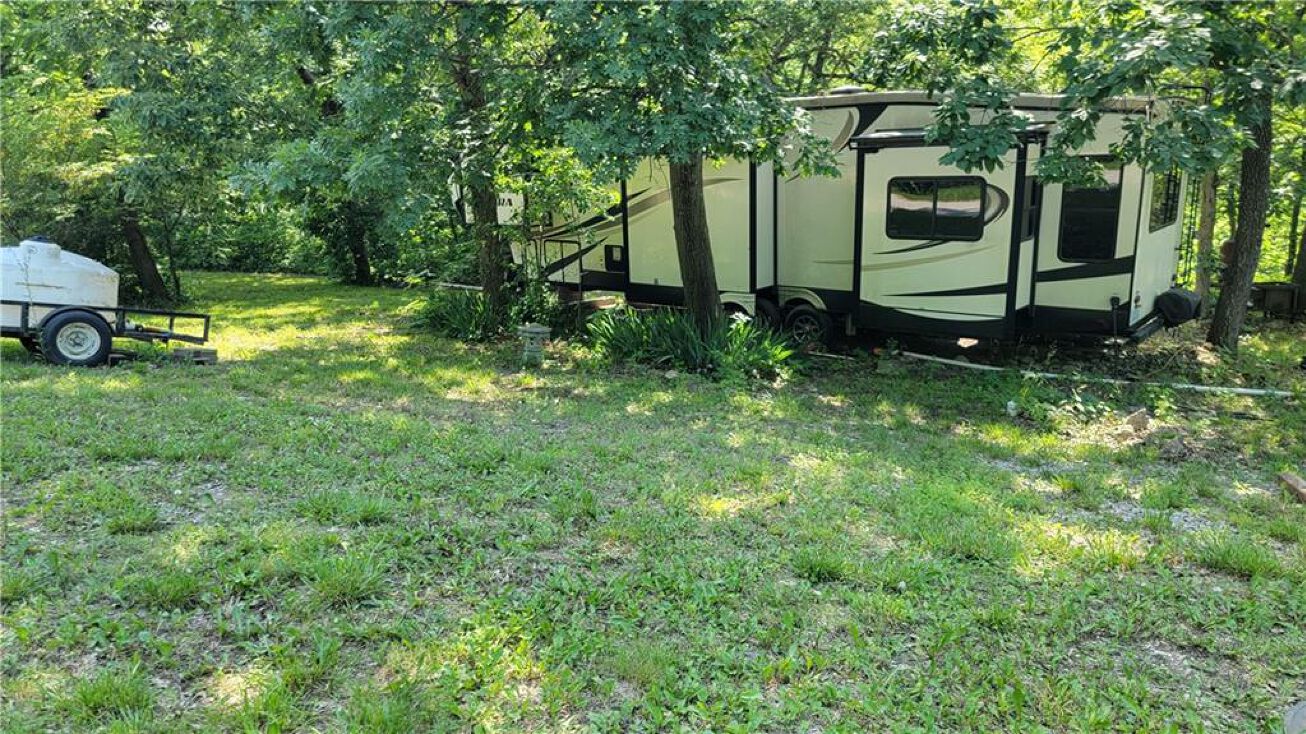 233 E Sugar Lake Drive, Mound City, KS 66056 Land for Sale 233 E