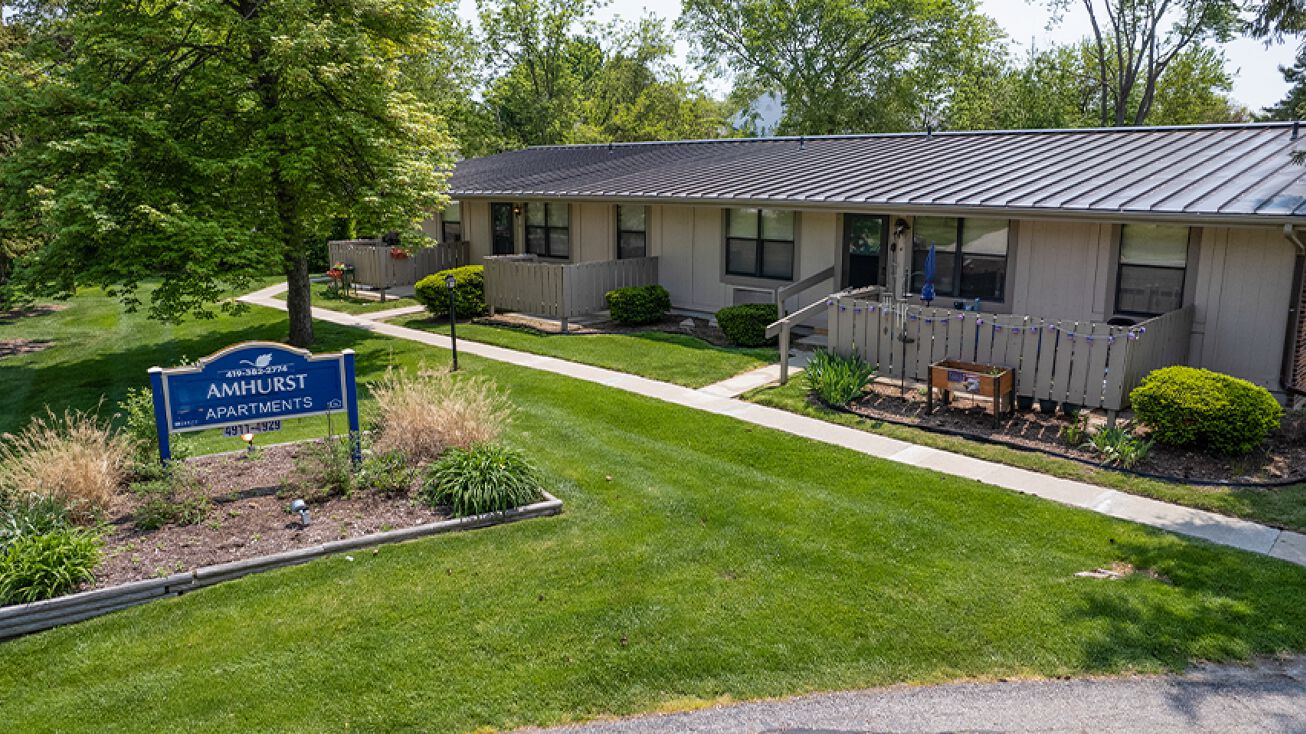 4929 Heatherdowns Blvd, Toledo, OH 43614