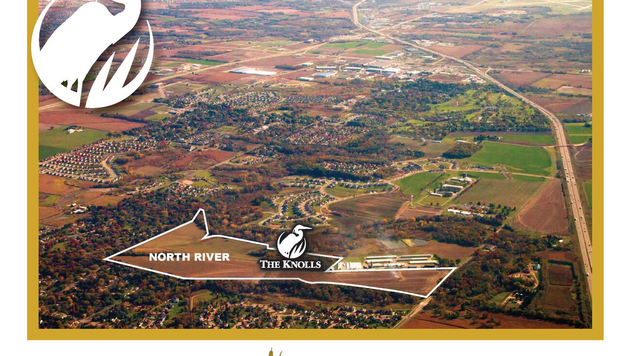 1129 River Rd, DeForest, WI 53532