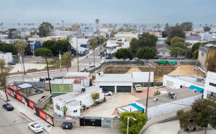 Pictures of Office property located at 891 Abbot Kinney Blvd, Los Angeles, CA 90291 for sales - image #1
