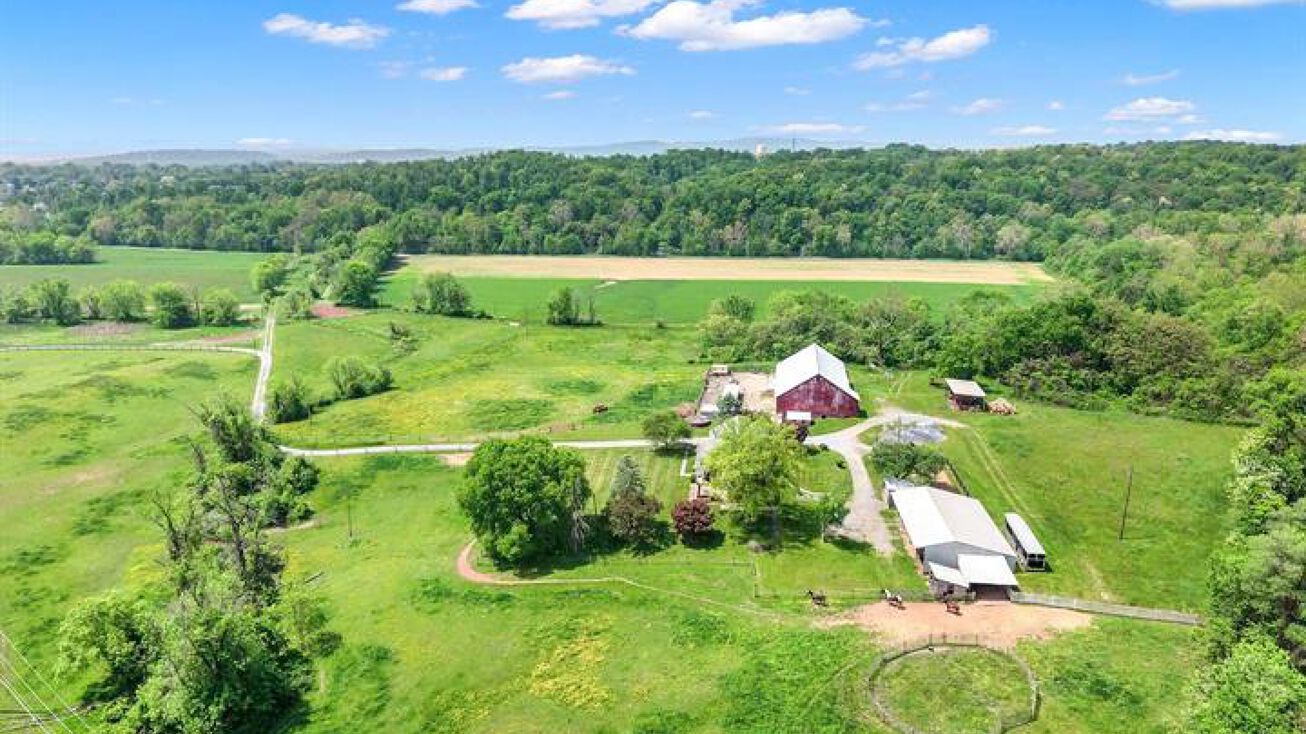 1480 Swatara Creek Rd, Middletown, PA 17057