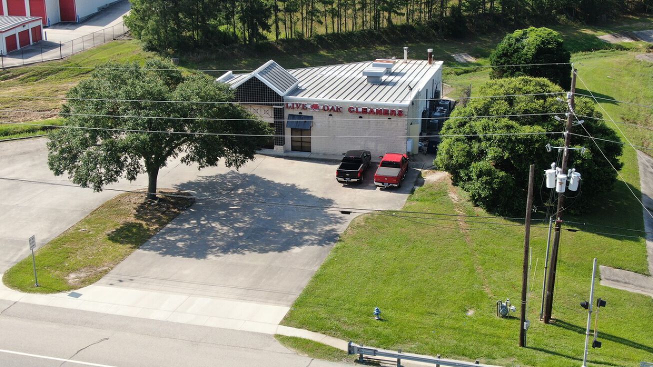 1801 N Loop 336 W, Conroe, TX 77304 Retail Property for Sale Live