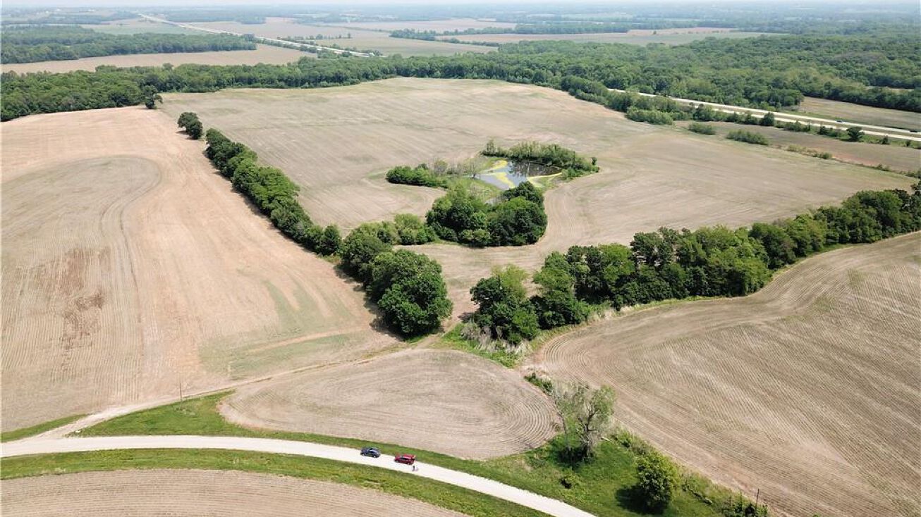 Ivory Avenue, Pattonsburg, MO 64670