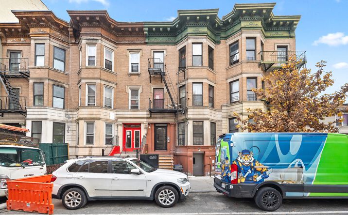 Pictures of Multifamily property located at 1550 Bryant Ave, The Bronx, NY 10460 for sales - image #1