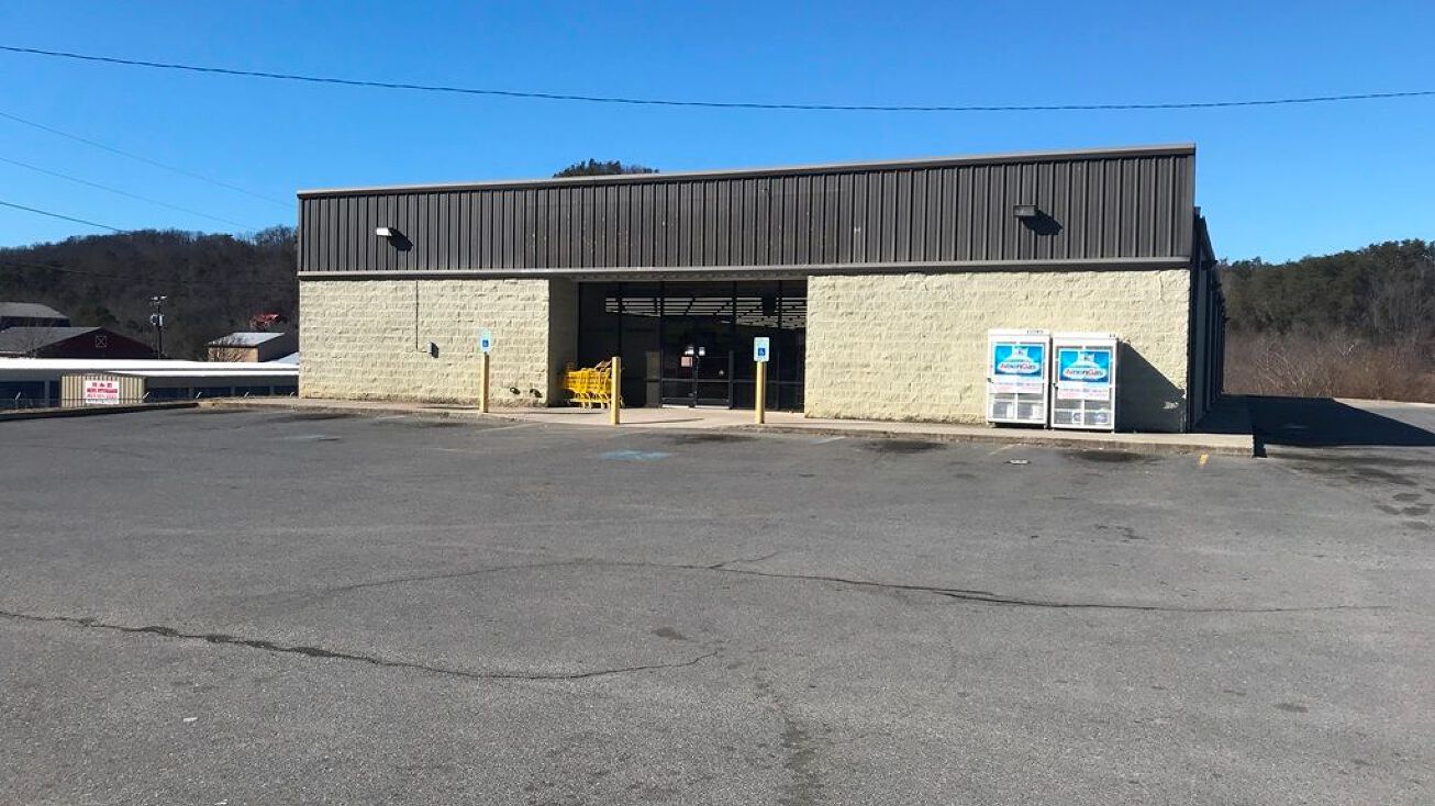 3297 Cosby Hwy, Cosby, TN 37722