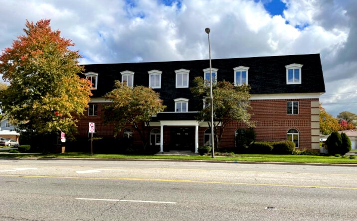 Pictures of Office property located at 9401 S Pulaski Rd, Chicago, IL 60805 for sales - image #1