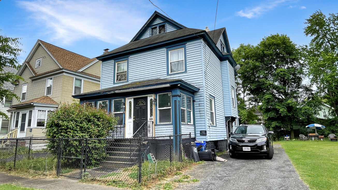 237 W Calthrop Ave, Syracuse, NY 13205 Multifamily Property for Sale