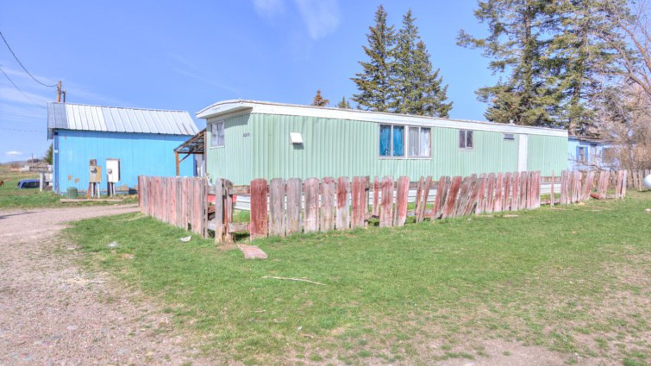 36353 3rd St N, Pablo, MT 59855