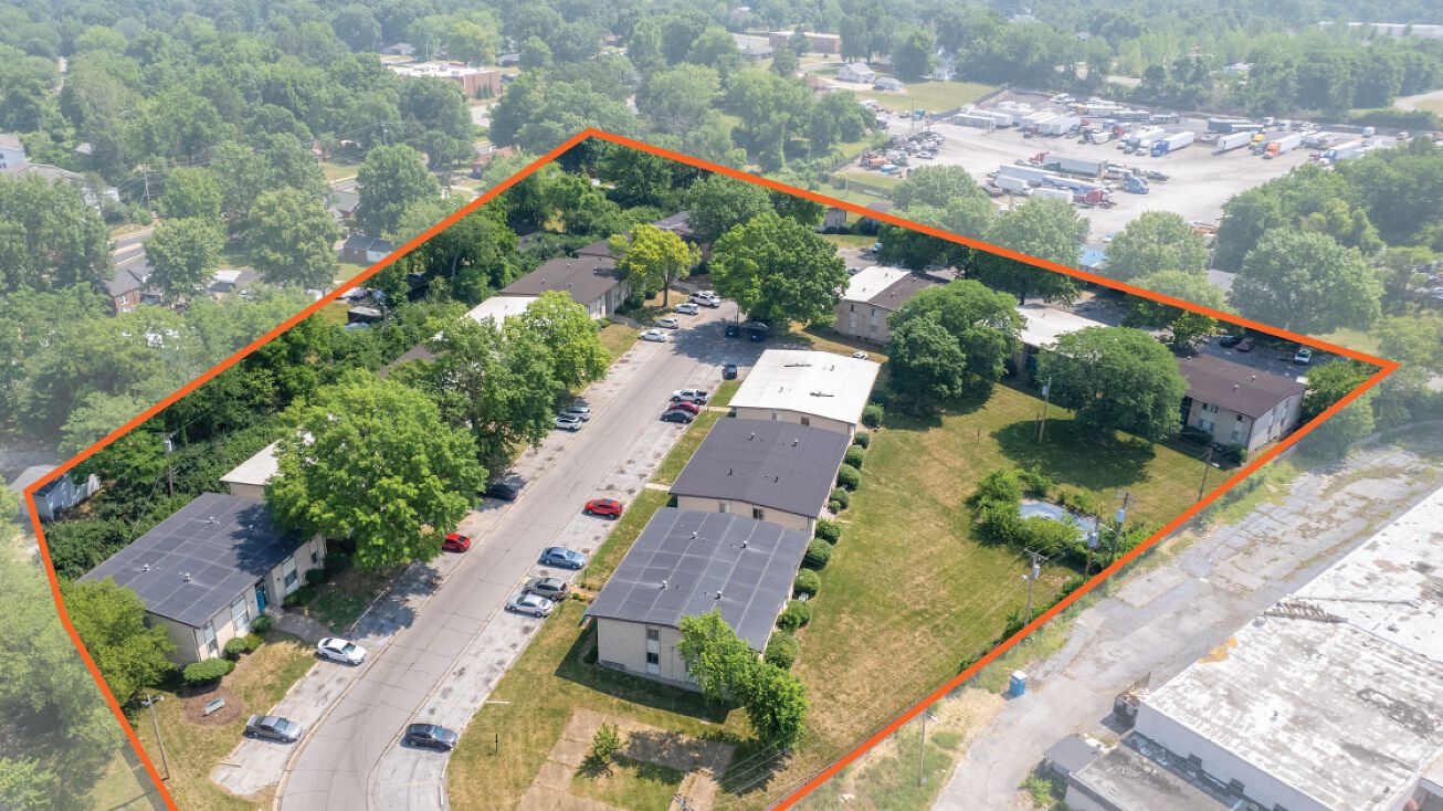 1342 N Garden Dr, St. Louis, MO 63138