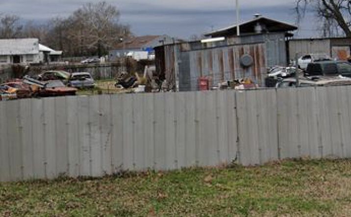 Pictures of Land property located at 413 Ricou St, Shreveport, LA 71107 for sales - image #1