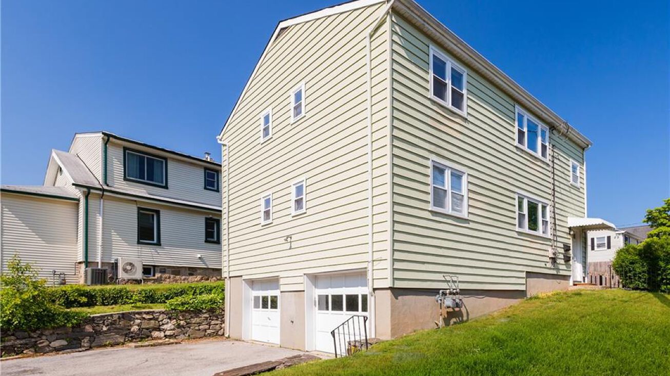 15 Berges Ave, Stamford, CT 06905