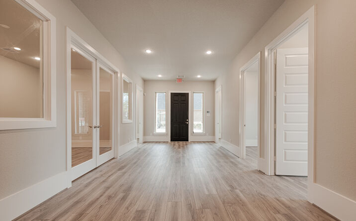 Pictures of Office property located at 25511 Budde Rd Building #33, The Woodlands, TX 77380 for sales - image #1