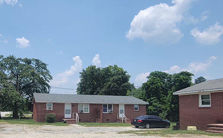 4835 N OLD LAURENS RD Gray Court SC 29645 4199 APN: 45059920108 Crexi com