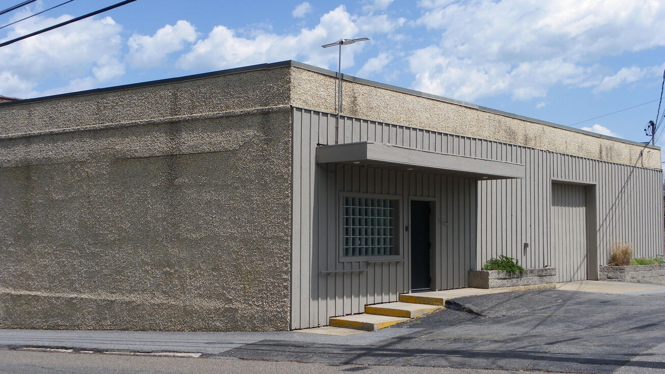 46 Summer St, Torrington, CT 06790