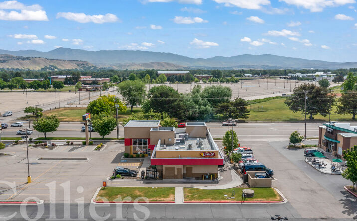 Pictures of Retail property located at 4999 N Glenwood St, Garden City, ID 83714 for comps - image #1