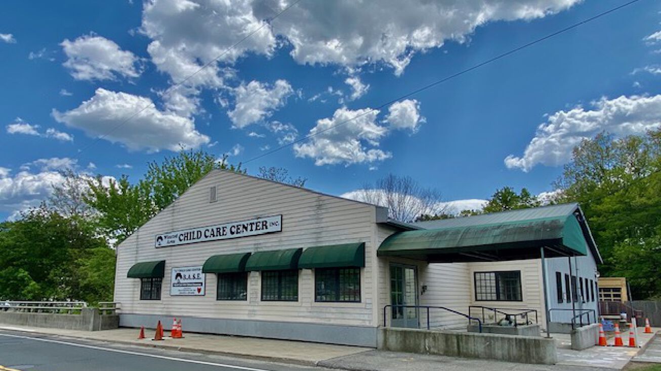 1 E Lake St, Winsted, CT 06098