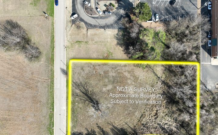 Pictures of Land property located at Coulter Cove -/+1.43 Acres, New Albany, MS 38652 for sales - image #1