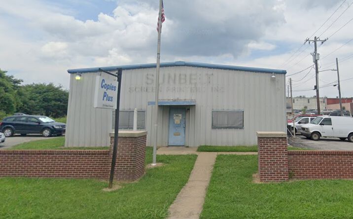Pictures of Industrial, Mixed Use, Office, Retail property located at 215 W Chester St, Jackson, TN 38301 for sales - image #1