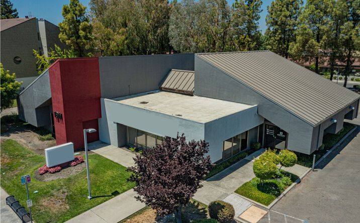 Pictures of Office property located at 1611 W March Ln, Stockton, CA 95207 for comps - image #1