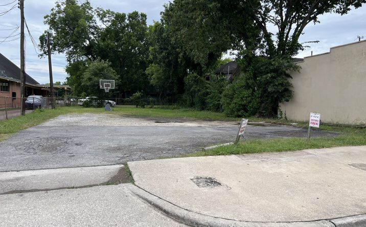 Pictures of Land property located at 4416 Lyons Ave, Houston, TX 77020 for sales - image #1