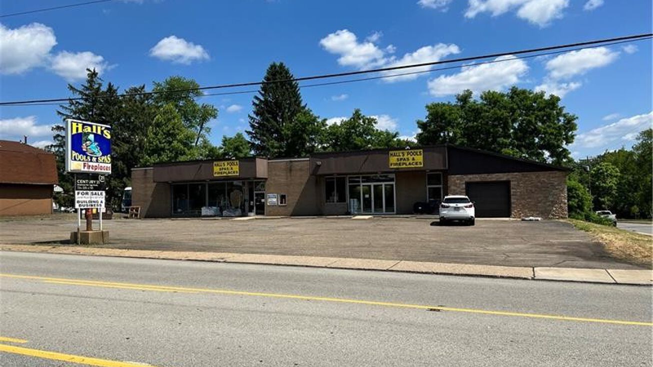 3087 Leechburg Rd, Lower Burrell, PA 15068