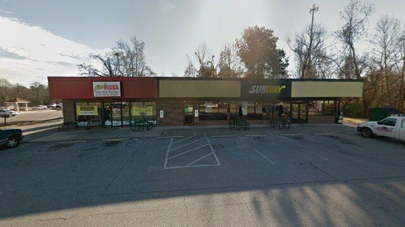 15010 Hwy 17, Hampstead, NC 28443