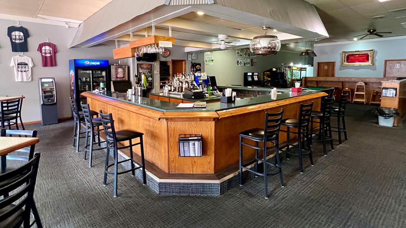 1004 Main St, Manson, IA 50563