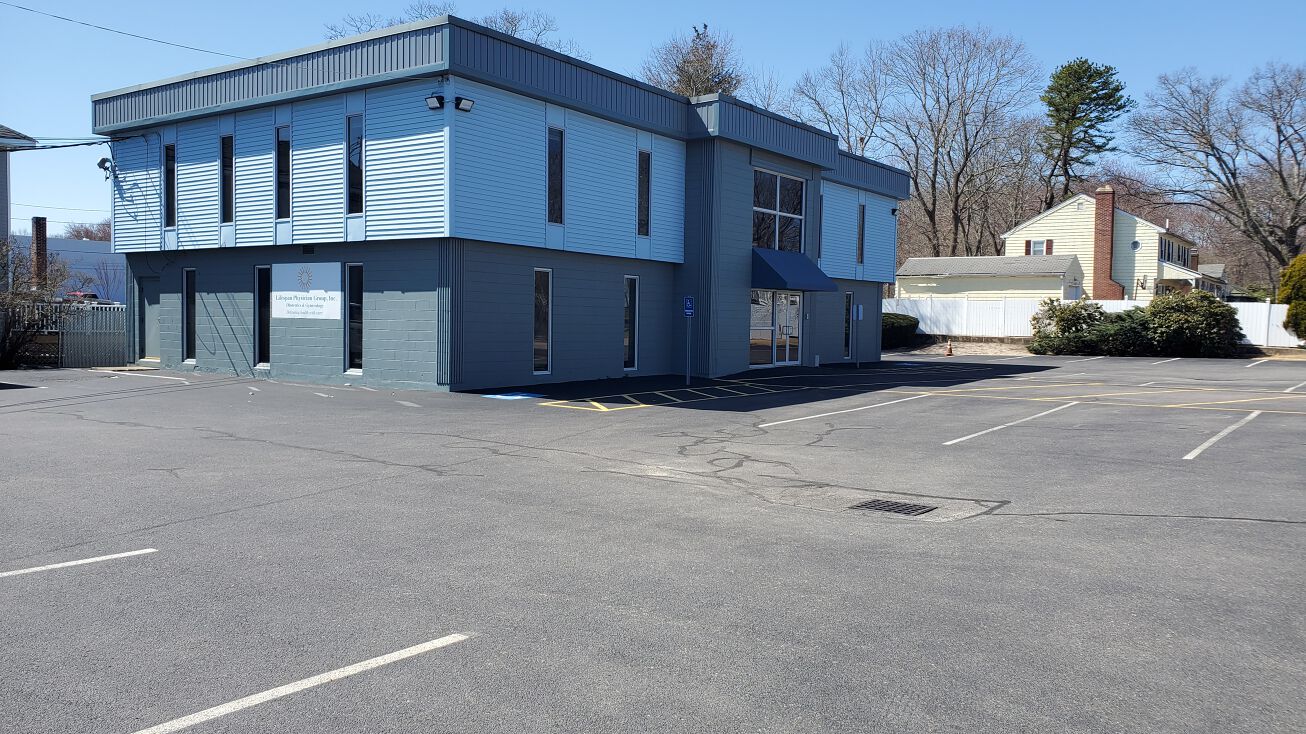 6 Whipple St, North Attleborough, MA 02760