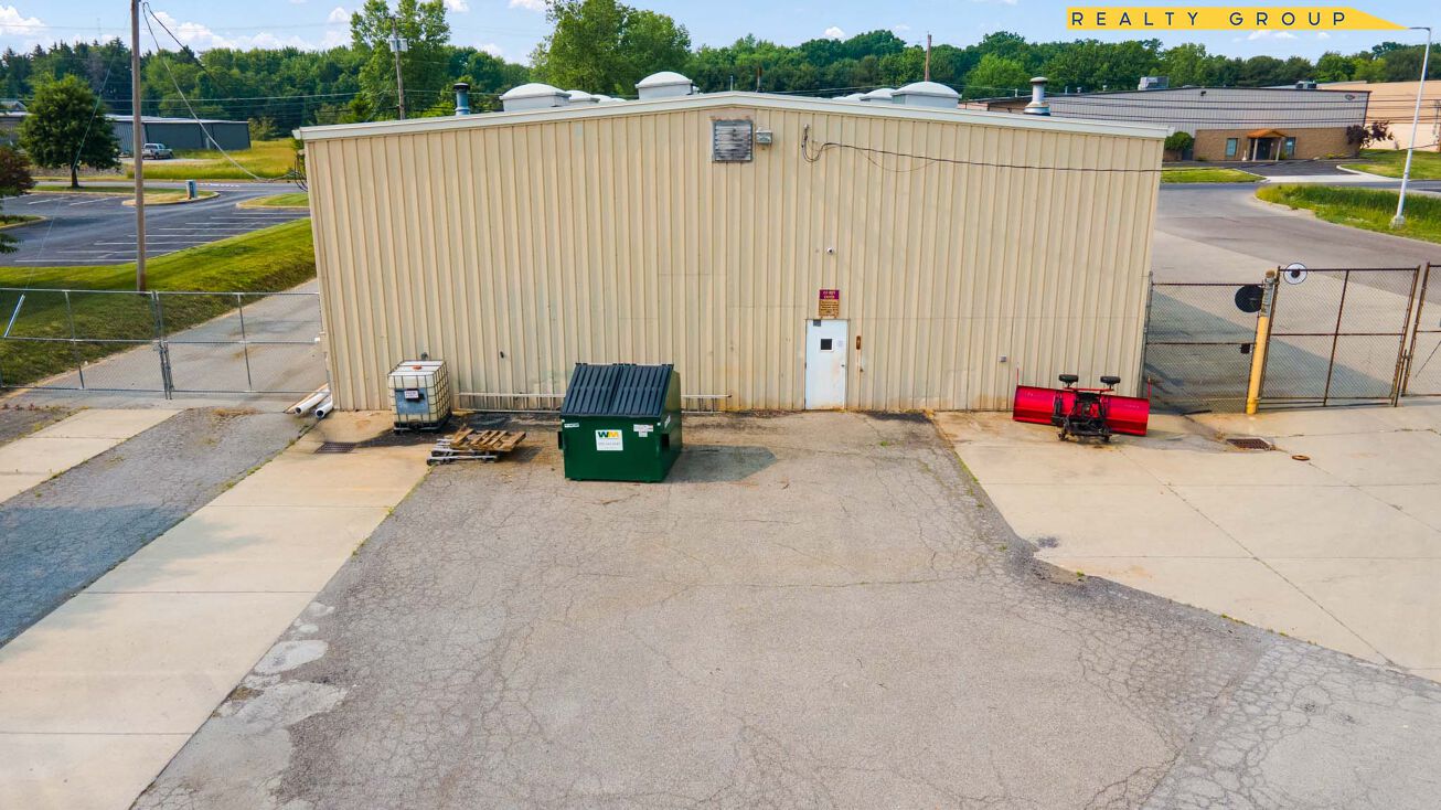 201 McClurg Rd, Youngstown, OH 44512