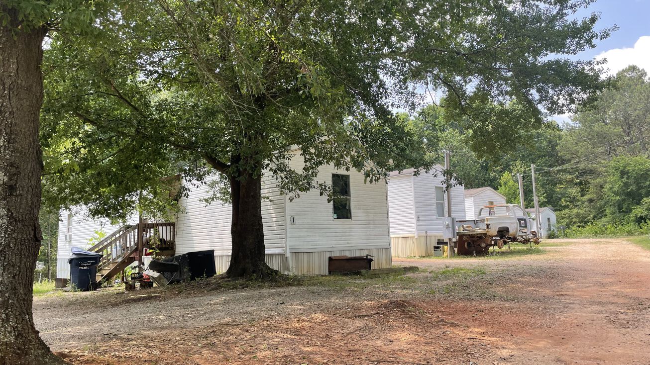 668 Roscoe Davis Rd, Monroe, GA 30656