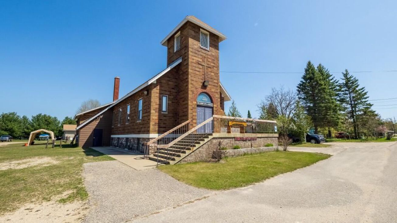 1499 Townline Rd, Petoskey, MI 49770