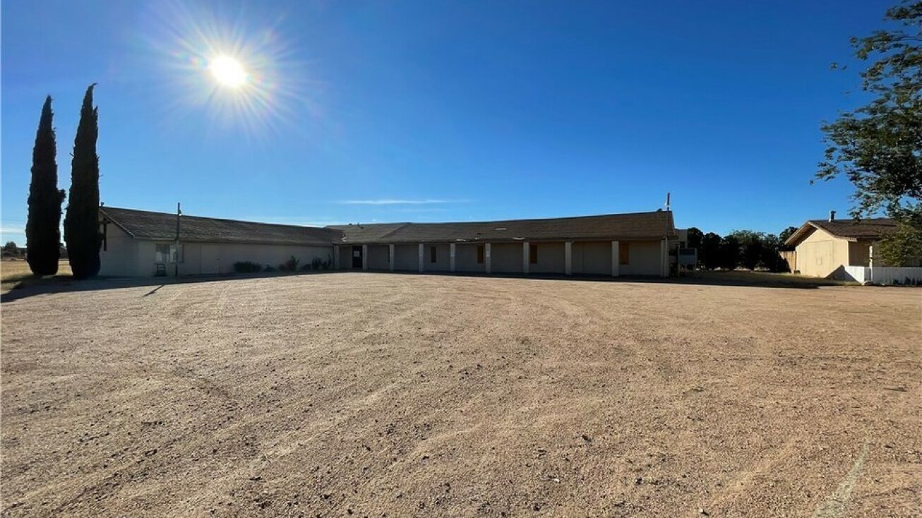 3130 Gordon Dr, Kingman, AZ 86409