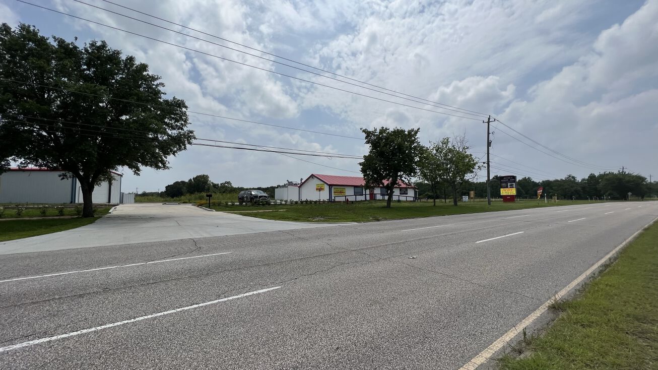 8050 Red Bluff Rd, Pasadena, TX 77507 Retail Property for Sale 8050