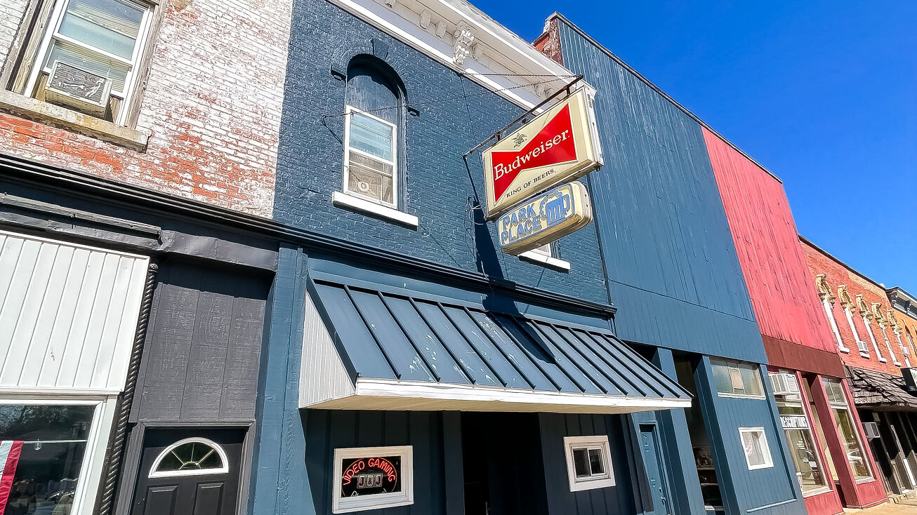 116 N Chestnut St, Wenona, IL 61377