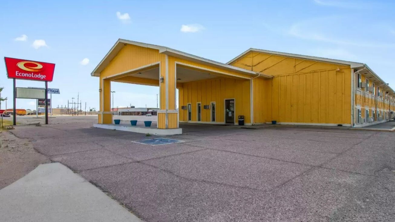 1419 W 3rd St, Alliance, NE 69301 Hospitality Property for Sale