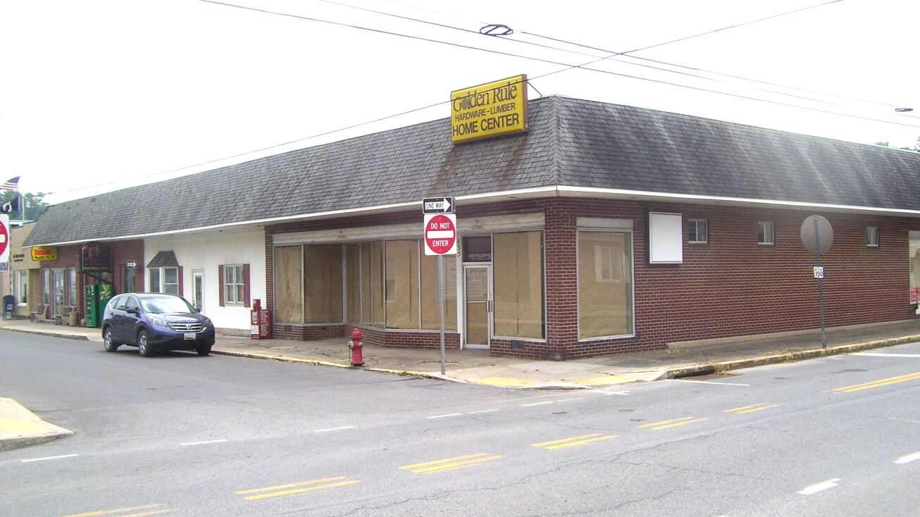 135 Washington St, Hyndman, PA 15545