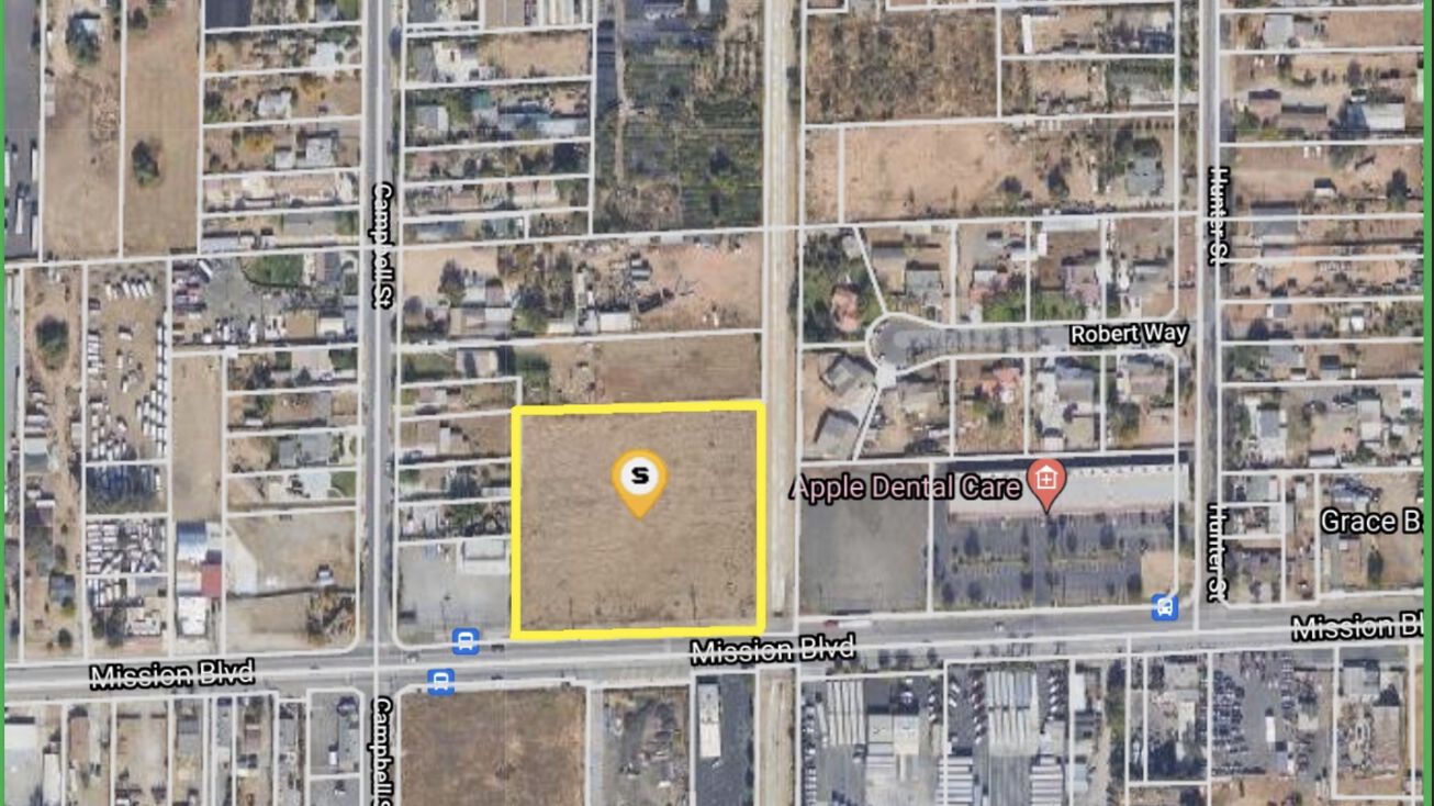 9577 Mission Blvd, Jurupa Valley, CA 92509