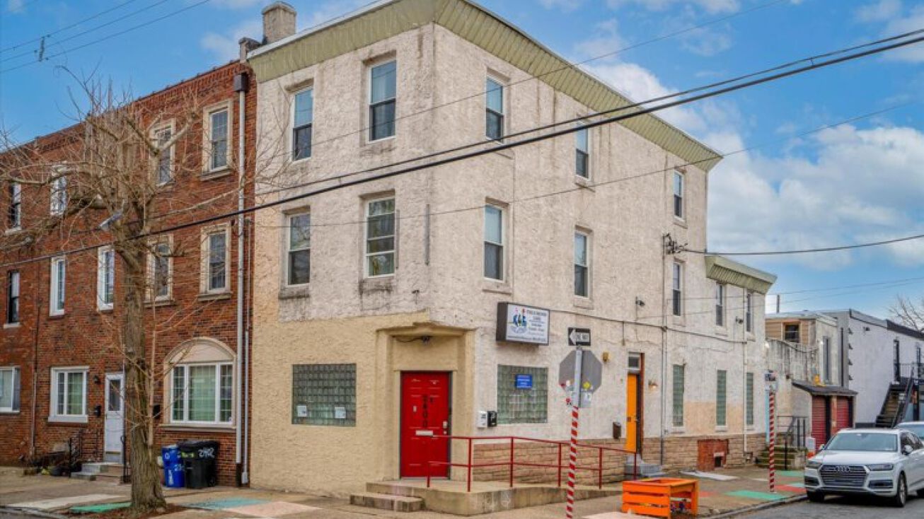 2400 E Cumberland St, Philadelphia, PA 19125