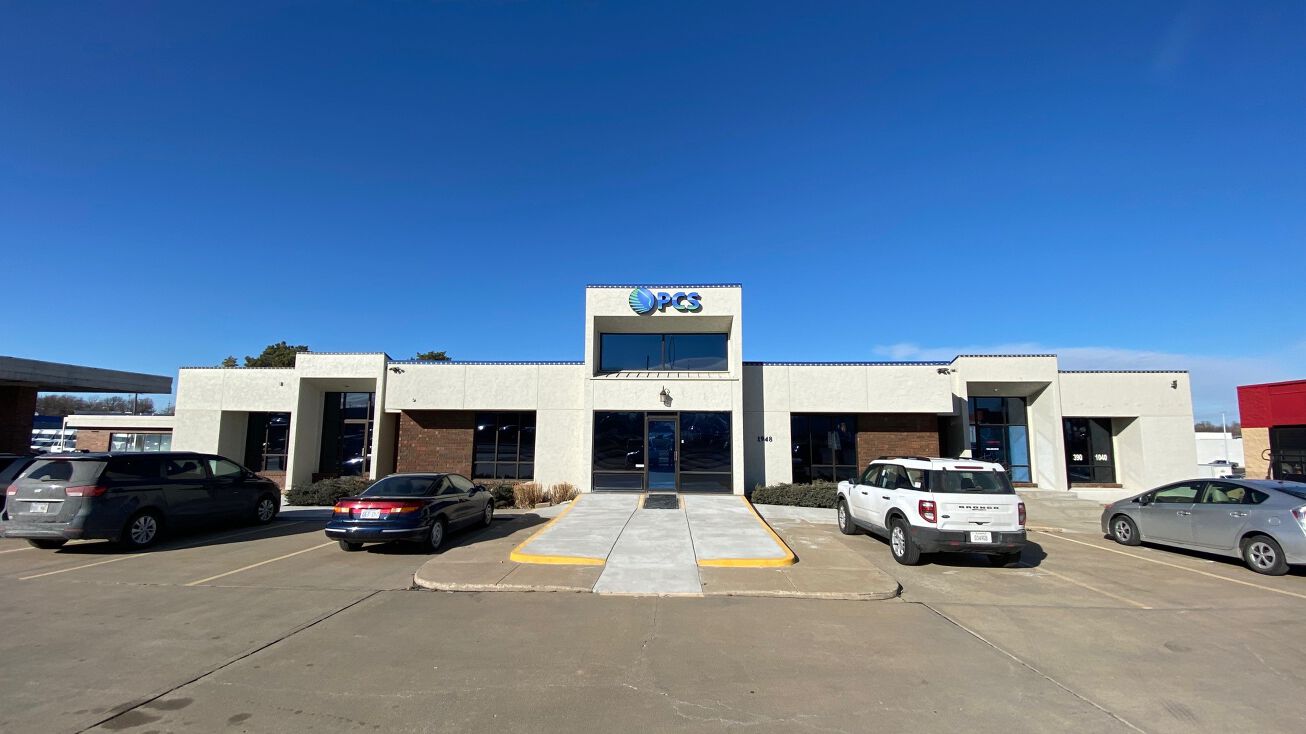 1948 E Santa Fe St, Olathe, KS 66062