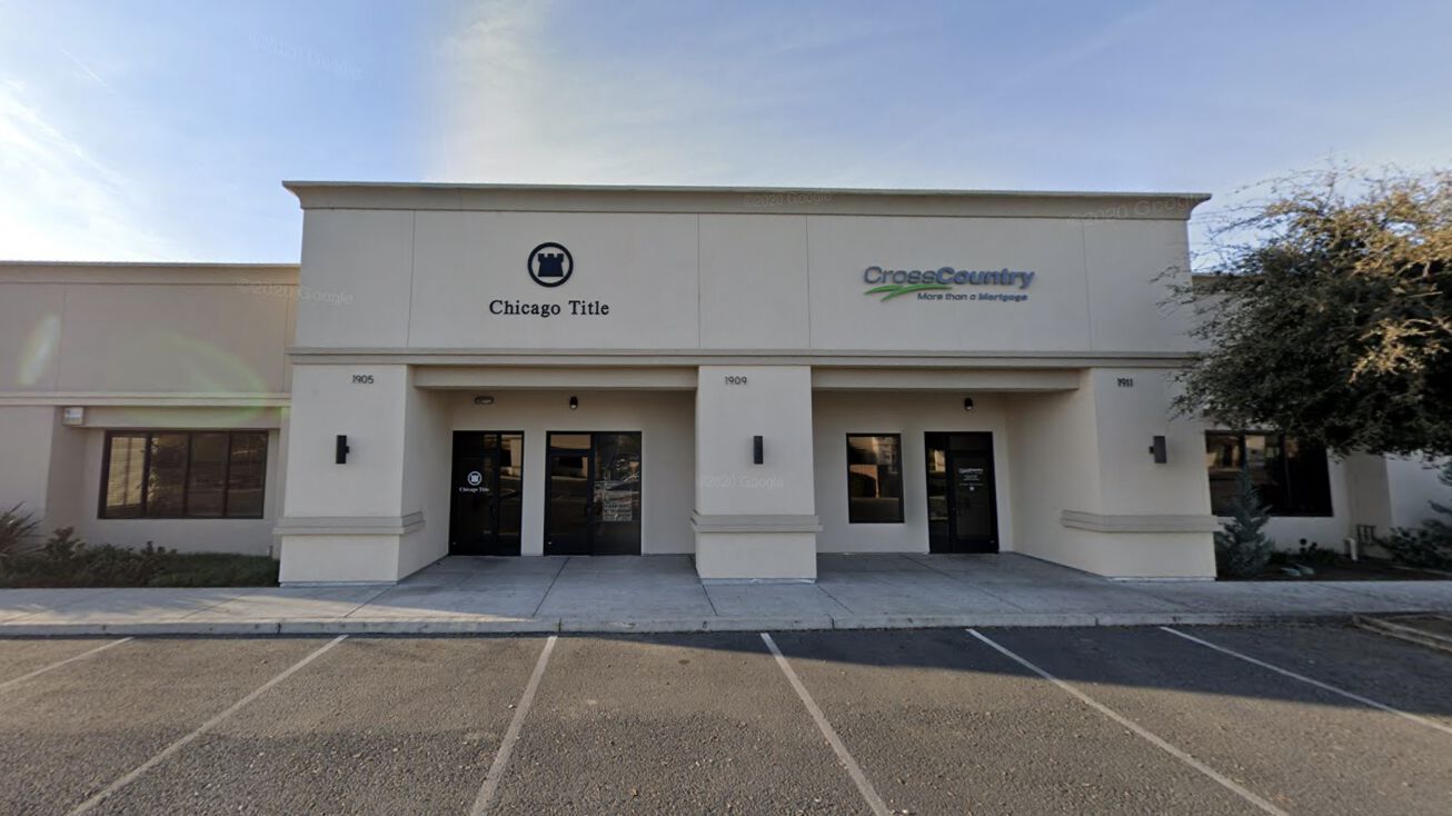 1907 Hillman St, Tulare, CA 93274