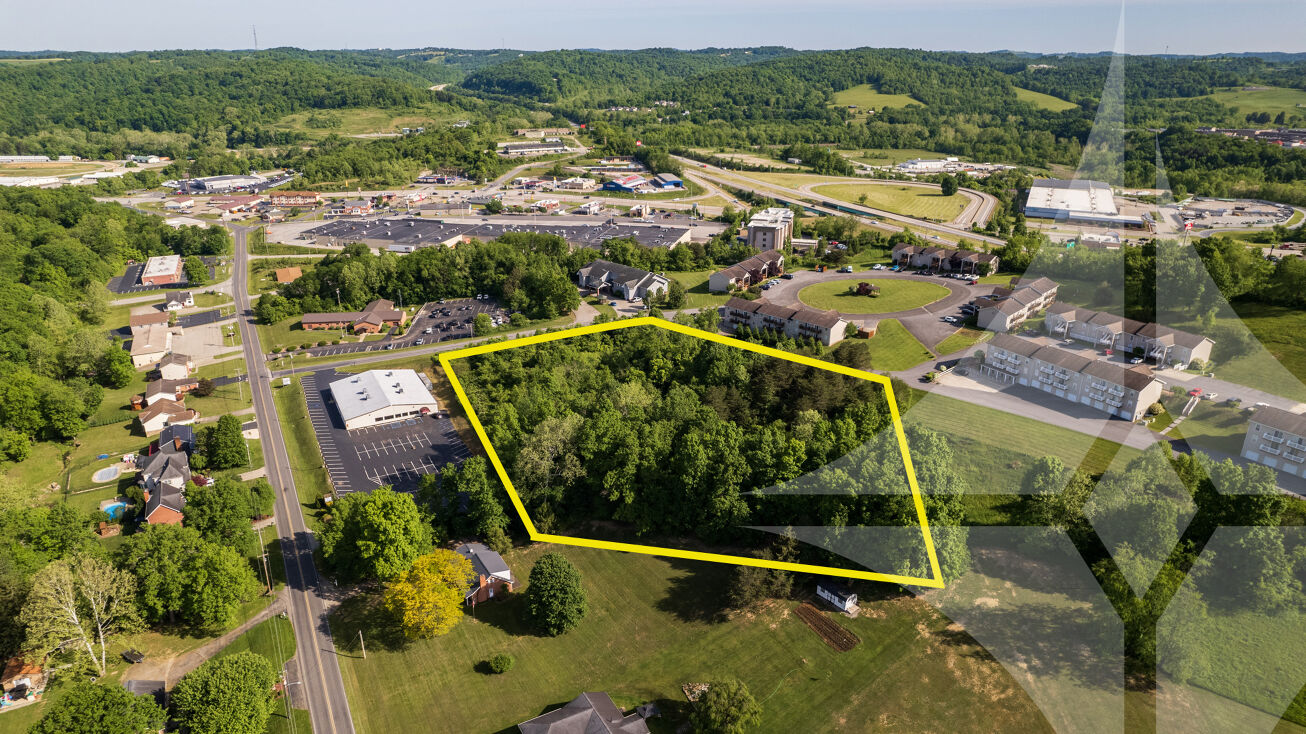 15 Glade Ave, Waynesburg, PA 15370