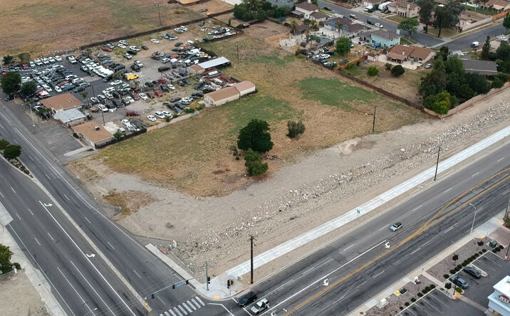 Pictures of Land property located at NWC Foothill Blvd. & N. Cactus Ave, Rialto, CA 92376 for sales - image #1