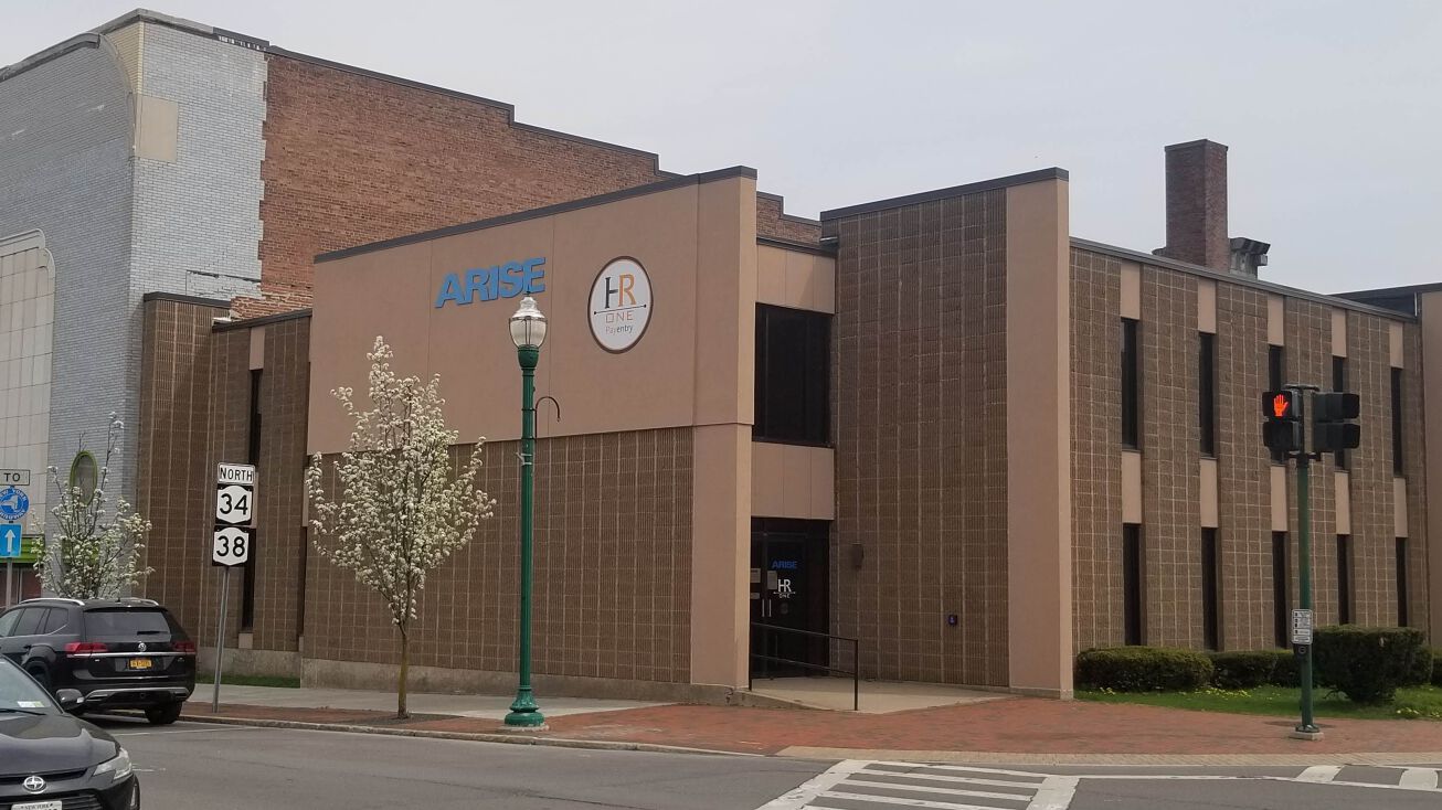 21 Lincoln St, Auburn, NY 13021