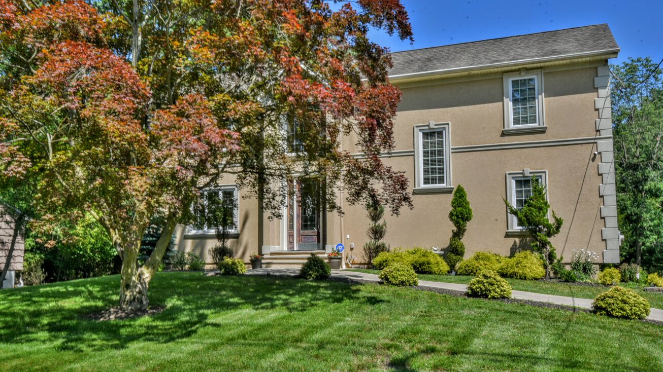 266 S Central Ave, Ramsey, NJ 07446